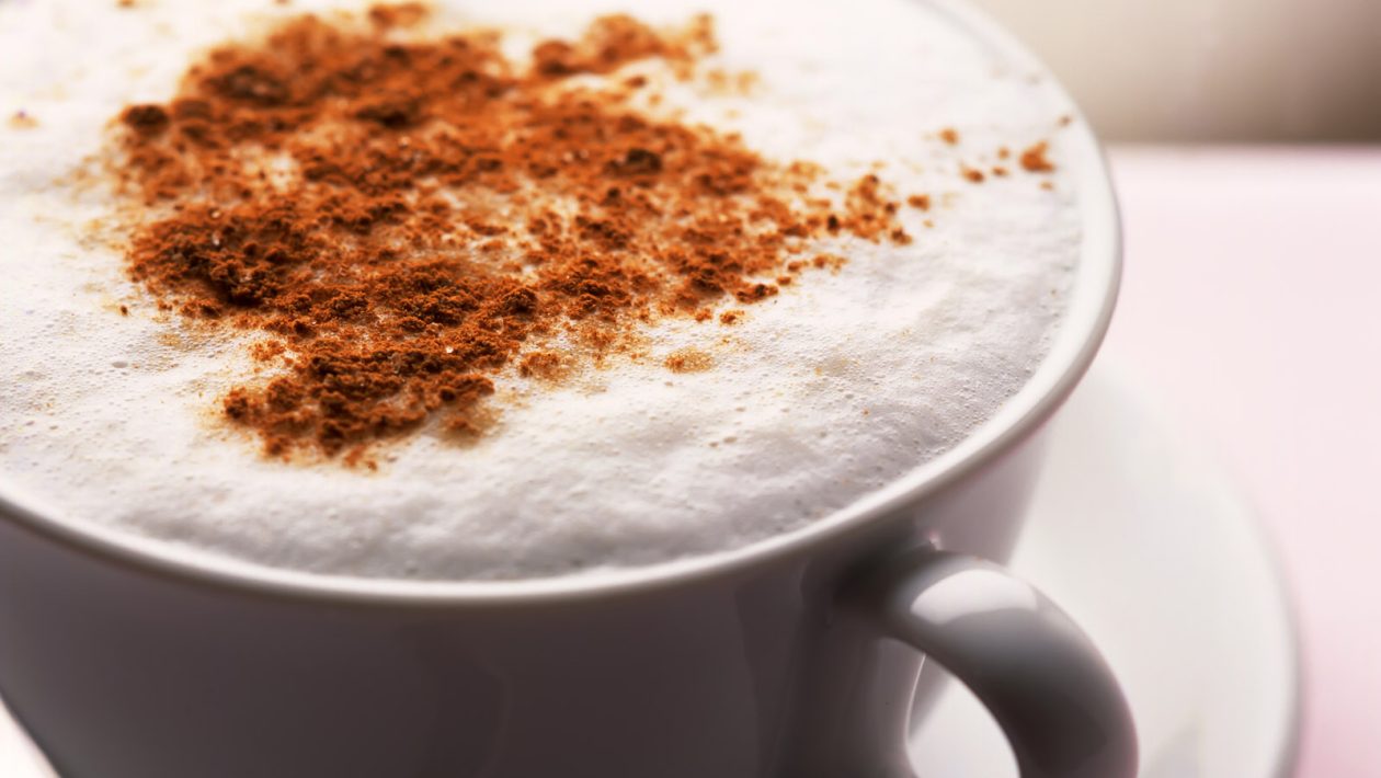 Food Drinks A cup of black coffee with foam 011938