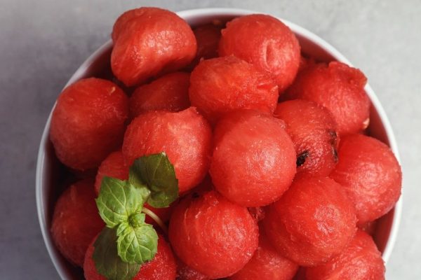 Tagad jūs varat iegādāties Lidl un Biedronkā. Augļi, kas rūpējas par sirdi un vislabāk apūdeņo